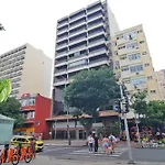 Elegancia E Lazer: Aparthotel Com Piscina