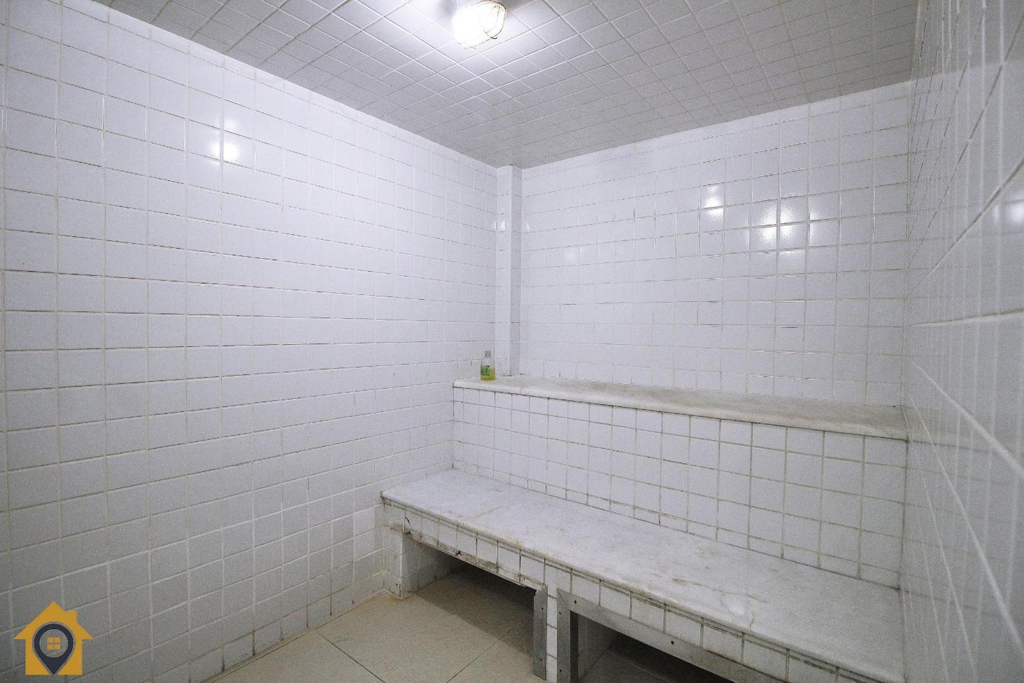 Elegancia E Lazer: Com Piscina