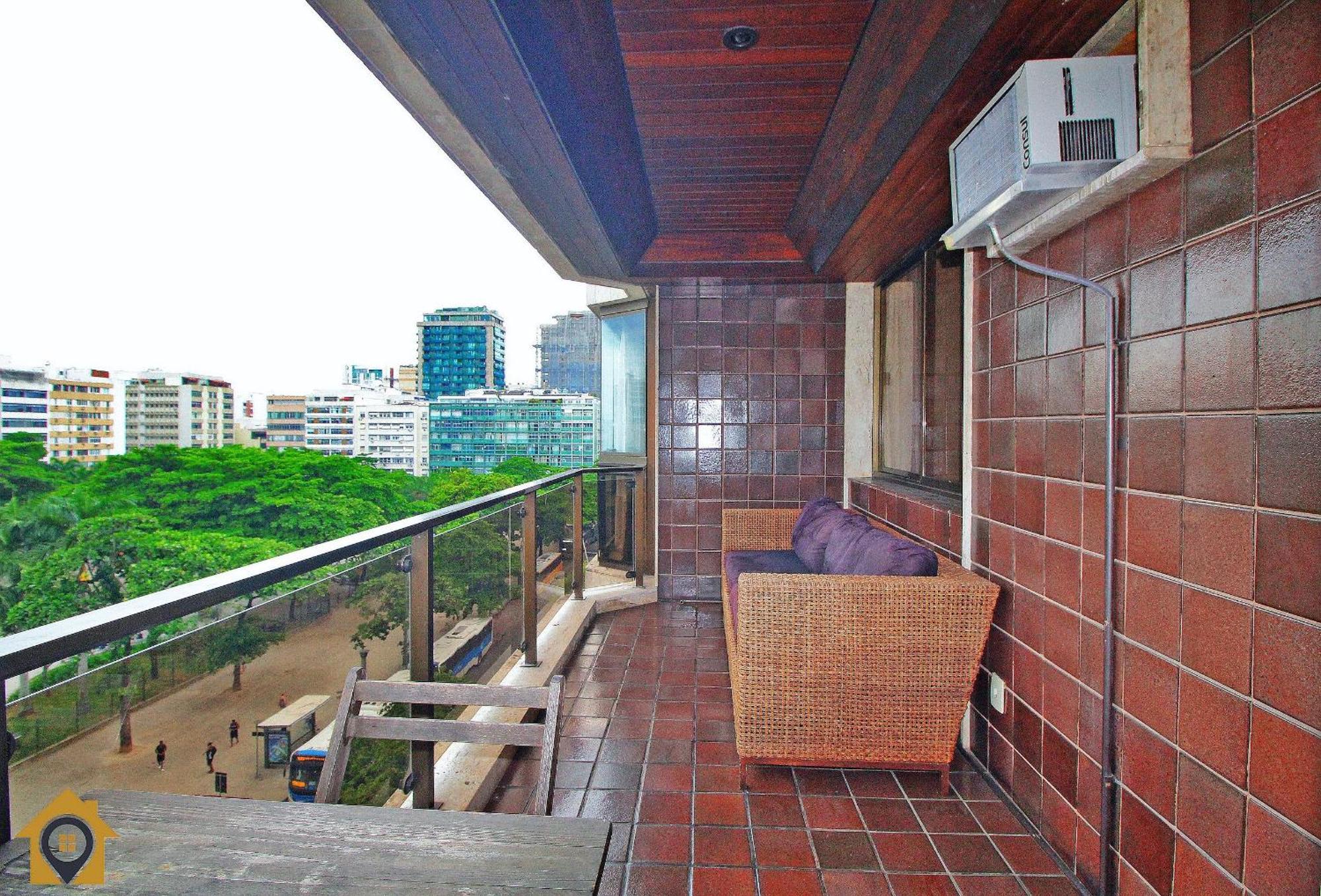 Elegancia E Lazer: Com Piscina